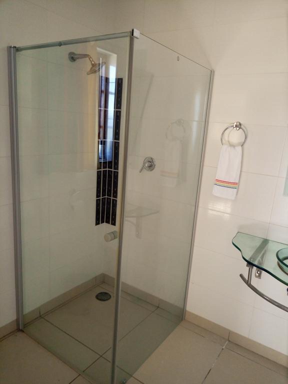 Jin Xin Guest House Уиндхоек Екстериор снимка