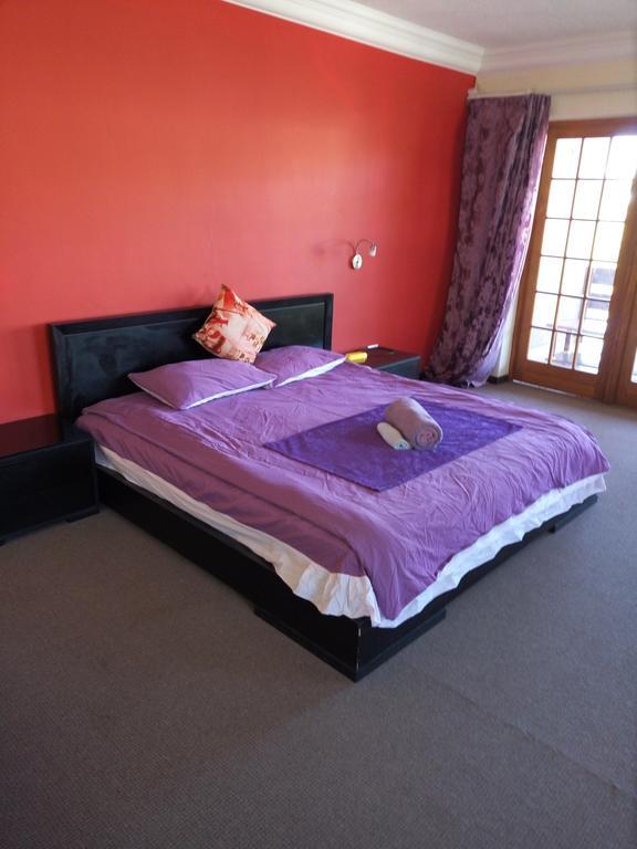 Jin Xin Guest House Уиндхоек Екстериор снимка